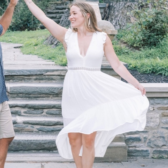 Hello Molly “The Art Of Love” Crochet Open Back Maxi Dress - Picture 5 of 8